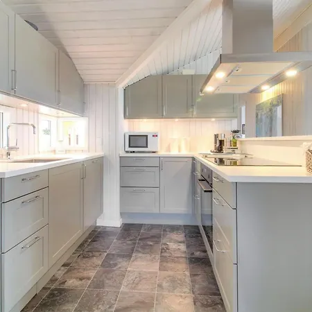 Holiday home Thrond - 200m From The Sea By Interhome